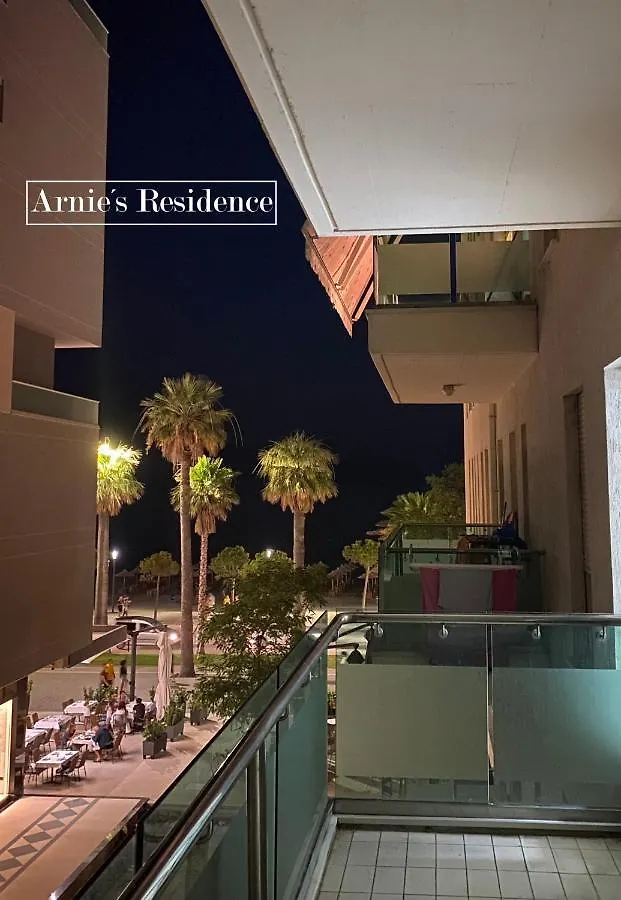 Appartement Arnie'S - Seaside Promenade Residence Vlorë